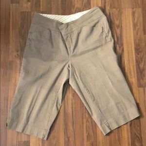 Dockers Woman Capri Pants